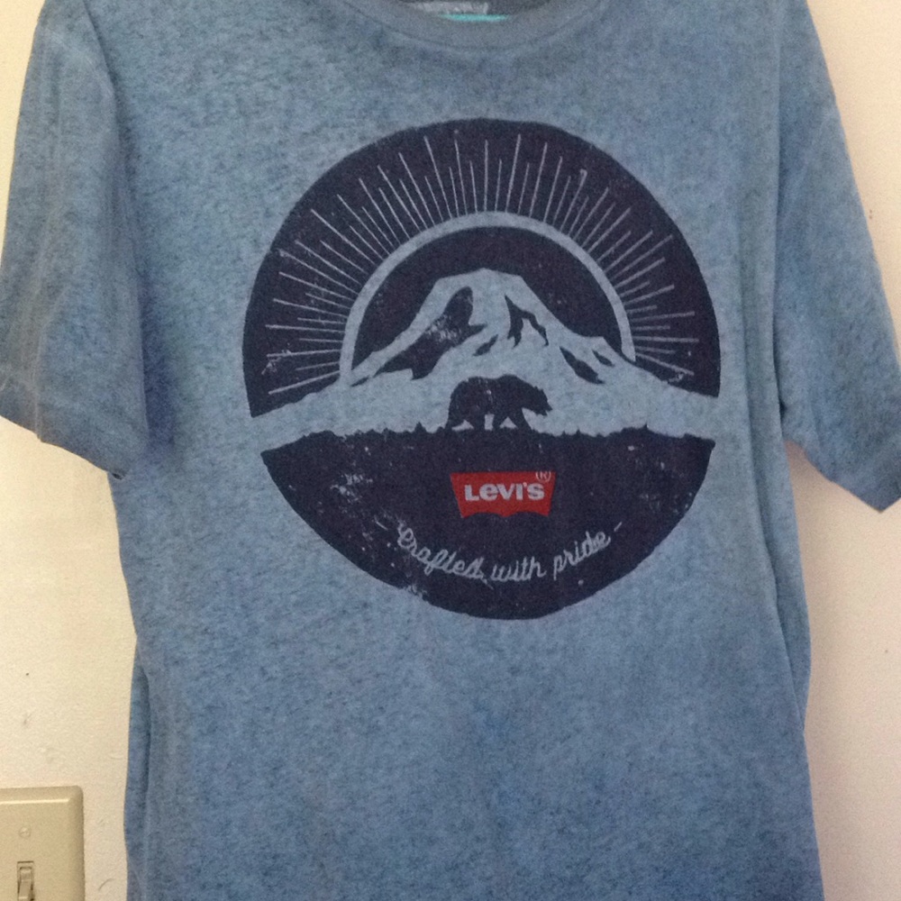 Levi shirt
